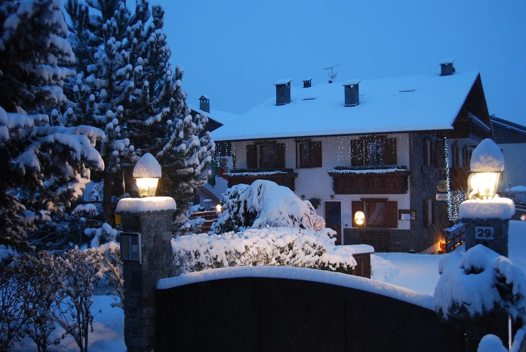 Chalet Gardenia บอร์มิโอ ภายนอก รูปภาพ