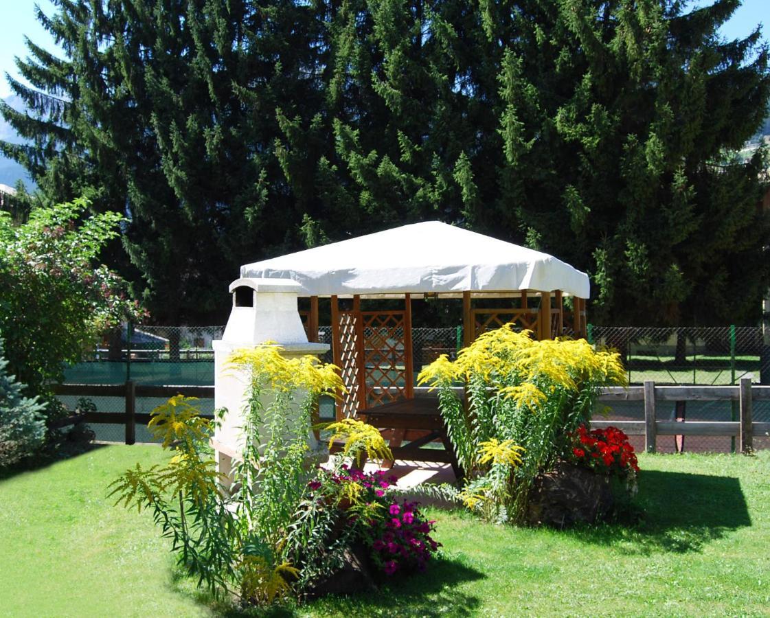 Chalet Gardenia บอร์มิโอ ภายนอก รูปภาพ
