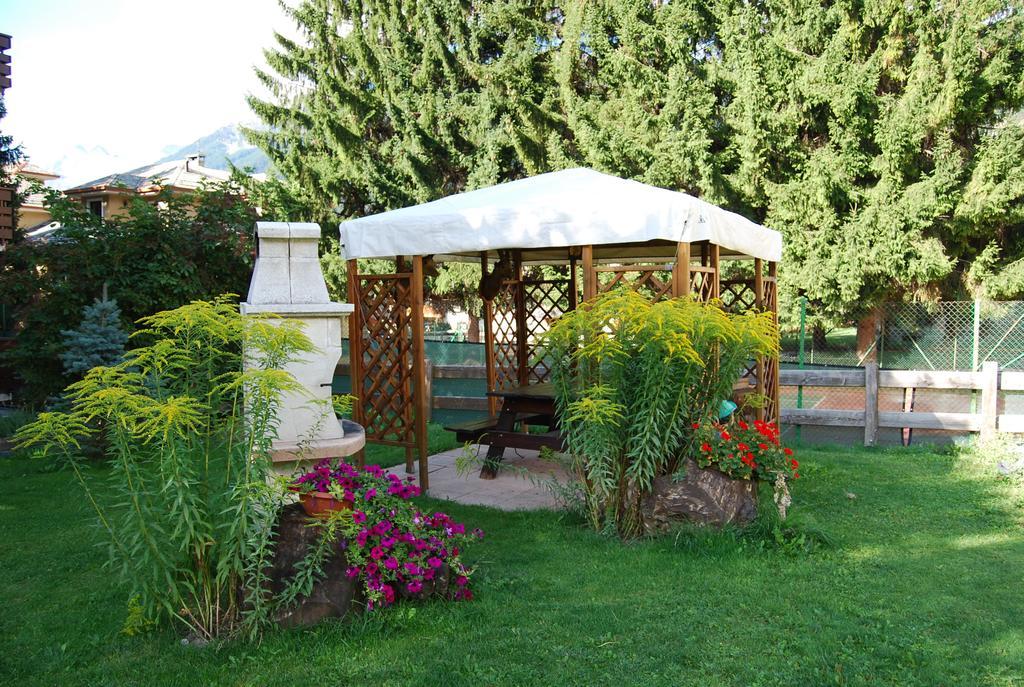 Chalet Gardenia บอร์มิโอ ภายนอก รูปภาพ